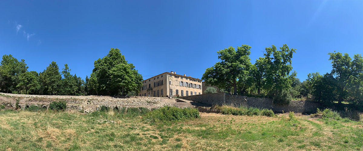 Les jardins du château du Grand-Pré à Vitrolles-en-Lubéron